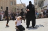 داعش التكفيري يكشف عن وجه جزاره القبيح أمام الكاميرات + صور<font color=red size=-1>- عدد المشاهدین: 2386</font>
