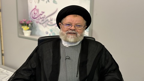 آیا ایستادن هنگام شنیدن نام حضرت ولیعصر عجل‌الله‌فرجه‌الشریف، بدعت است؟